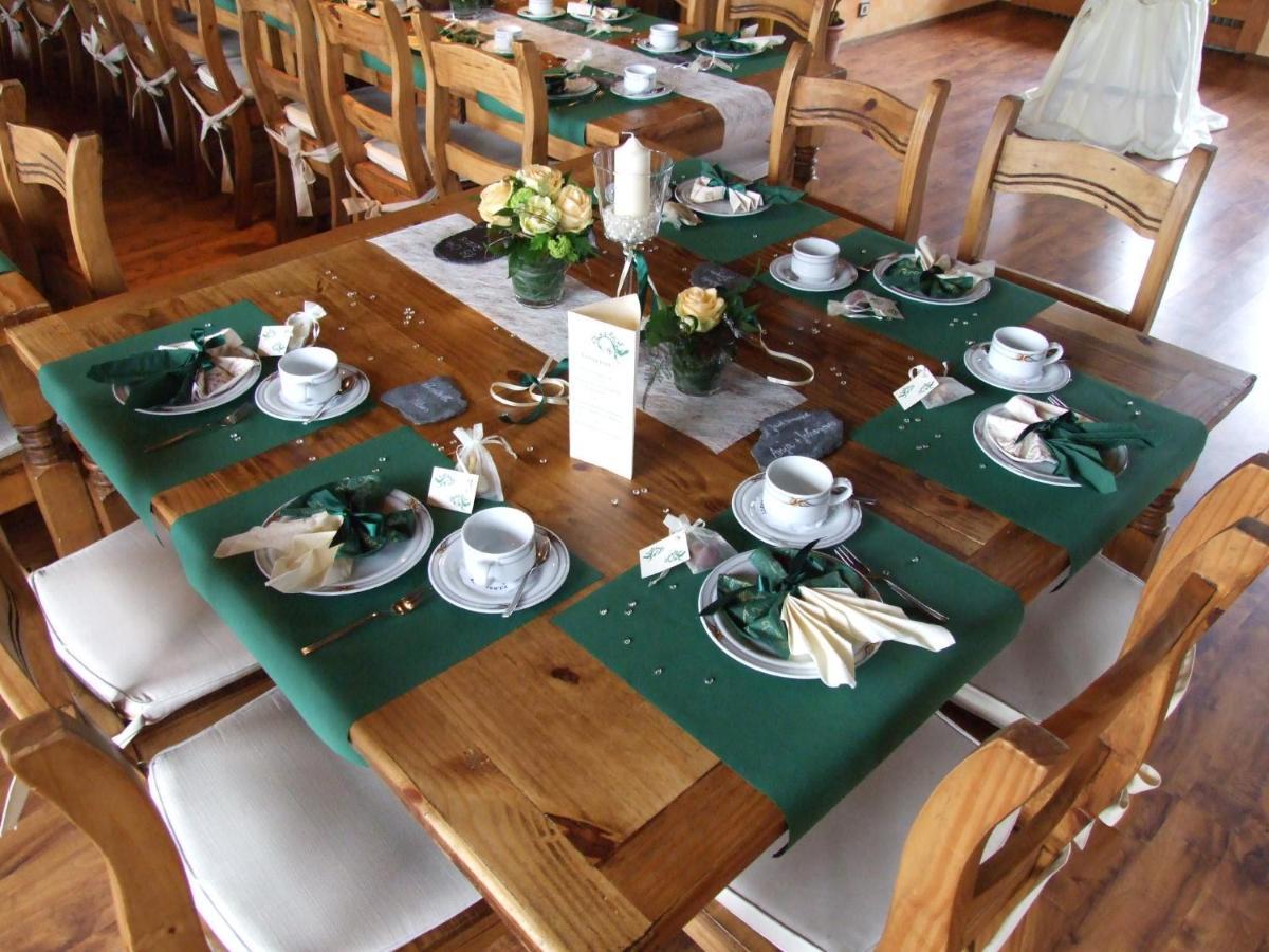 Hotel Forsthaus Volkesfeld Bagian luar foto